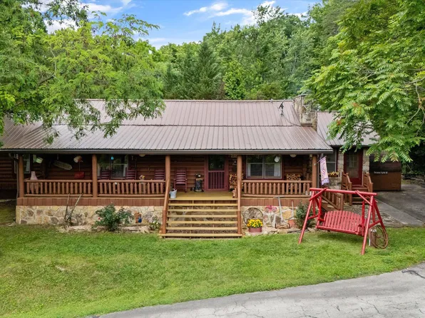 3114 Hatcher Top Rd, Sevierville, TN 37862