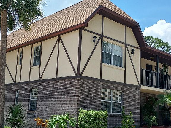 2nd image of 3101 Sir Hamilton Cir #7