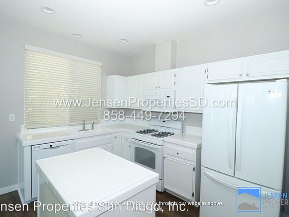 4th image of 558 Summerholly Dr
