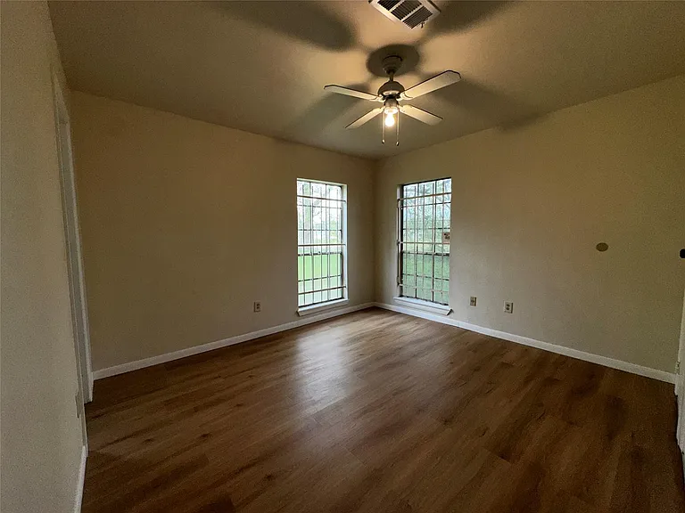 6023 Belarbor St — Photo 11