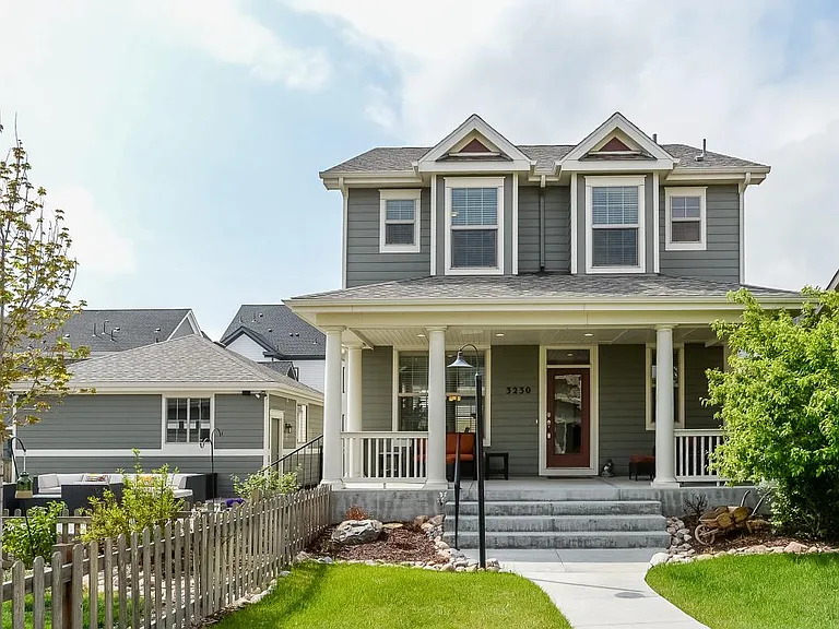 3230 Spruce St — Photo 1