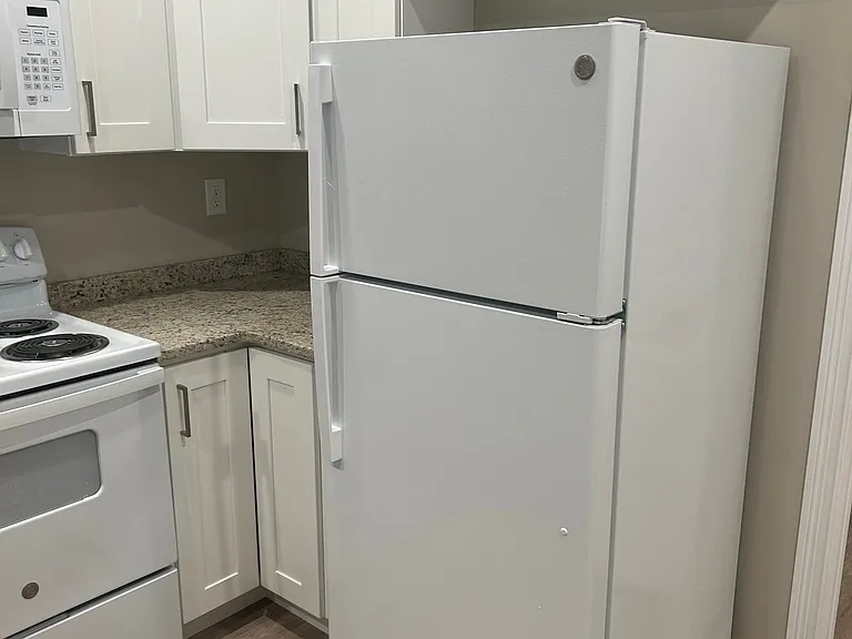 15 Melrose Dr #7 — Photo 5