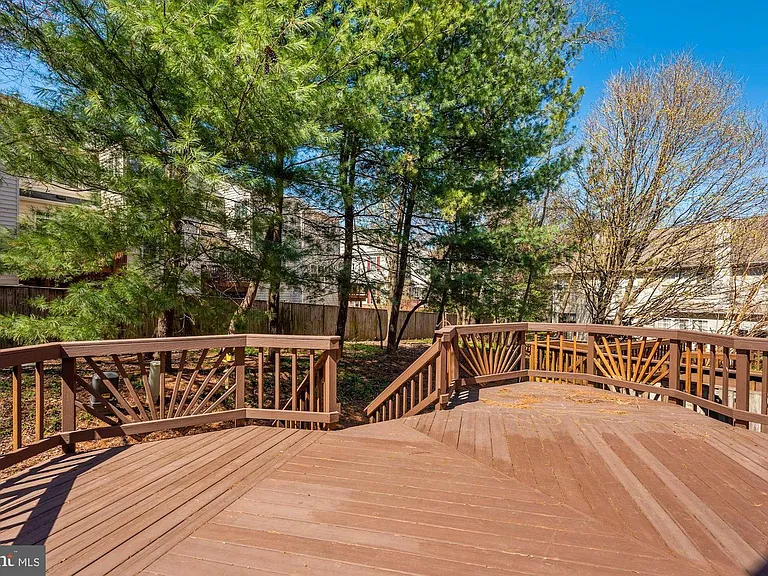 4002 Rosemeade Dr — Photo 18