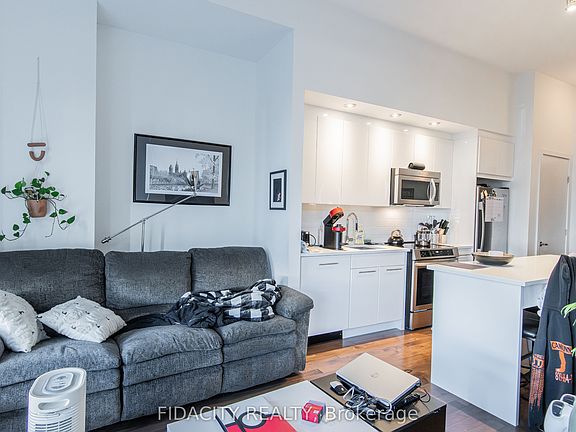 5th image of 360 Patricia Ave #102