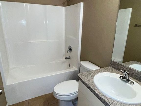 4th image of 118 W Lagrange St APT 8