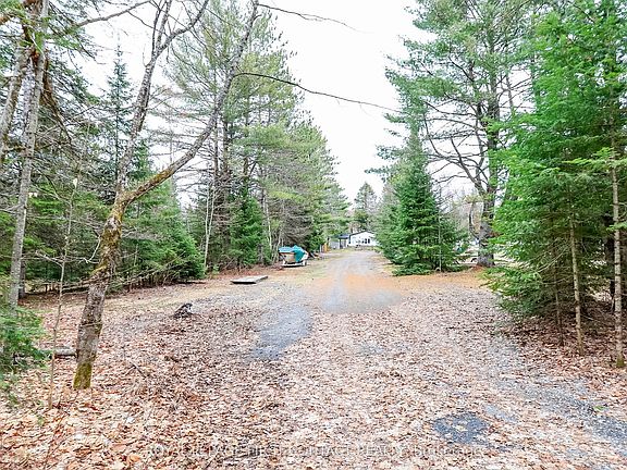 2nd image of 1088 Colony Rd