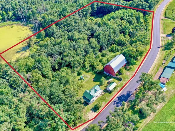 9506 County Road D, Almond, WI 54909