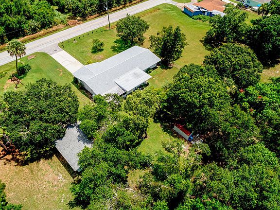 4th image of 1137 Carlton Dr