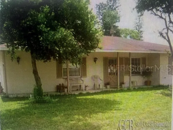 2404 McIntosh Rd, Sarasota, FL 34232