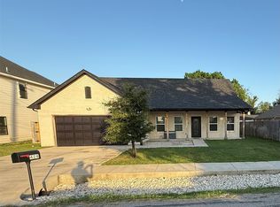 424 McGraw St, Forney, TX 75126
