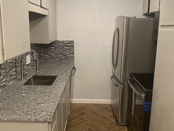 3rd image of 1901 N 10th St APT 3