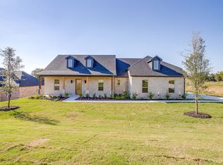 324 Slimp Blf, Azle, TX 76020