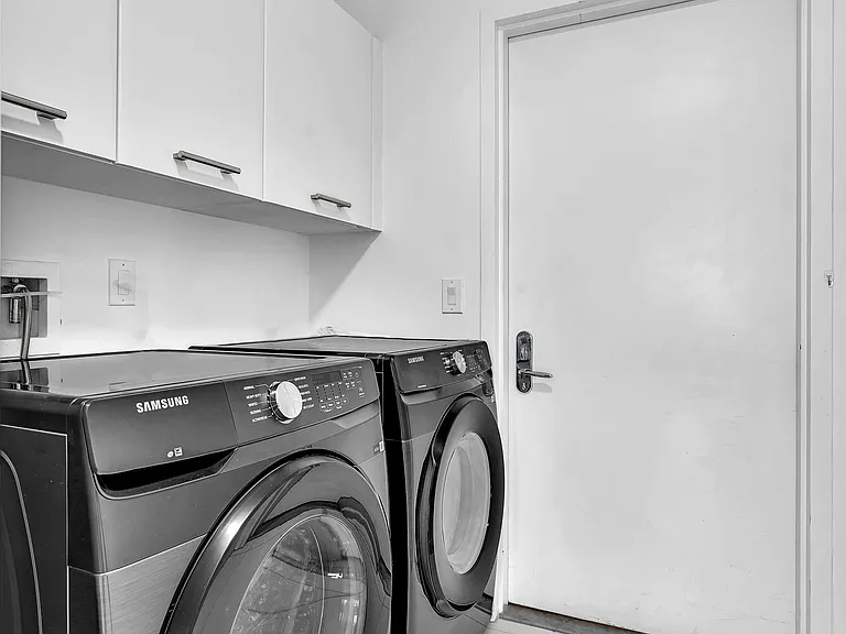 17121 Collins Ave #4403 — Photo 8