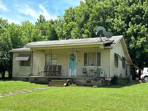 2nd image of 403 Bryant Dr