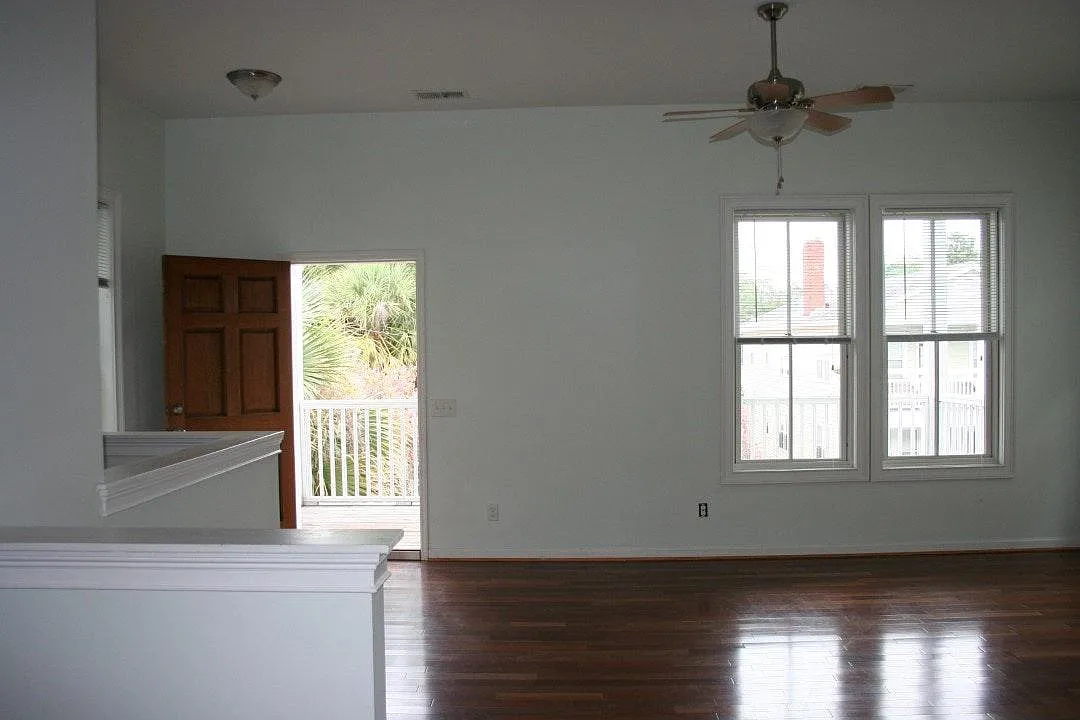 2 bed, 1104 sqft, $1,900 — Photo 2