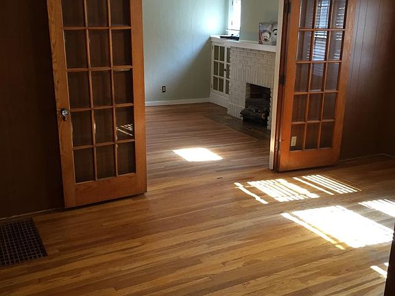 Dining Room Looking Into Livingroom
