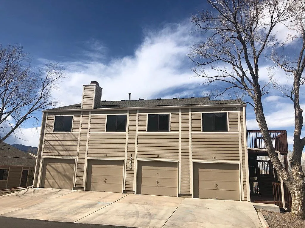 Penthouse unit #25 above garages. Separate outside entrance up two flights of stairs. HOA is responsible for snow removal. - 18268 W 58th Pl #25