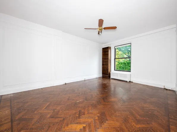 299 Riverside Drive image 6 of 14