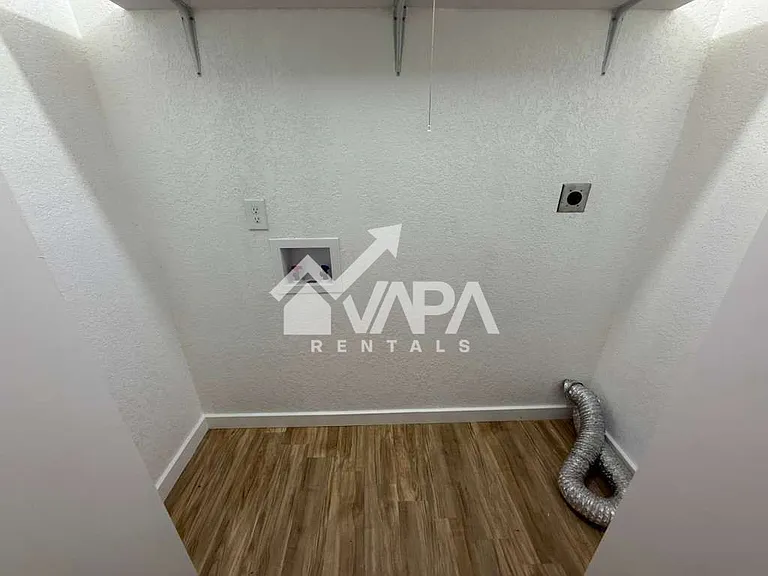 7831 Gallop Dr — Photo 19
