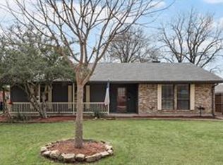 3905 Lynnwood Dr, Rowlett, TX 75088