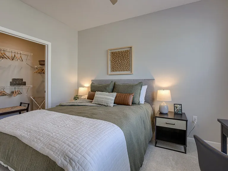 Jacob - 1 Bed / 1 Bath - 759 Sq.Ft.