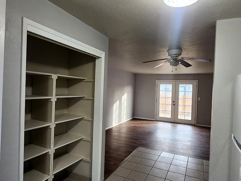 Eastland Dr N — Photo 3