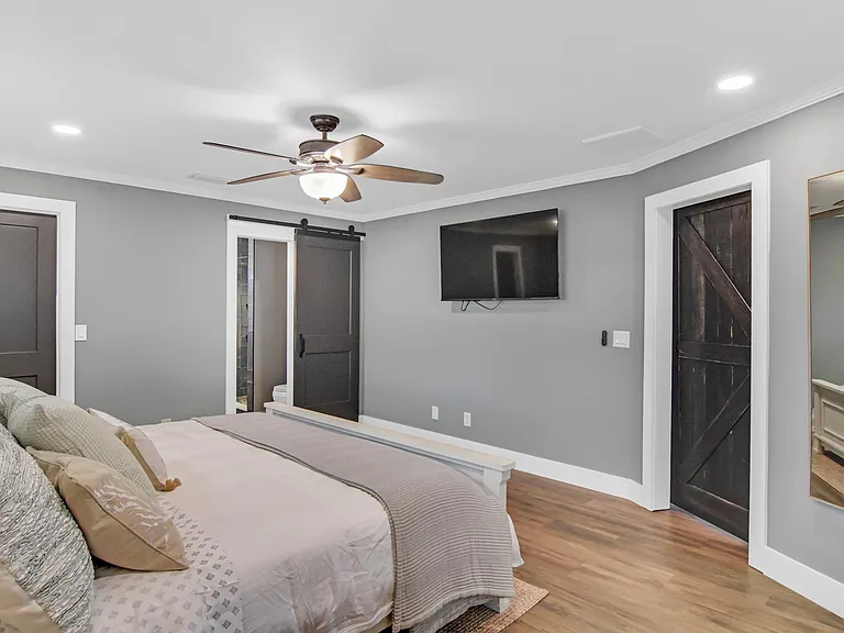 2516 SE 12th Pl — Photo 4