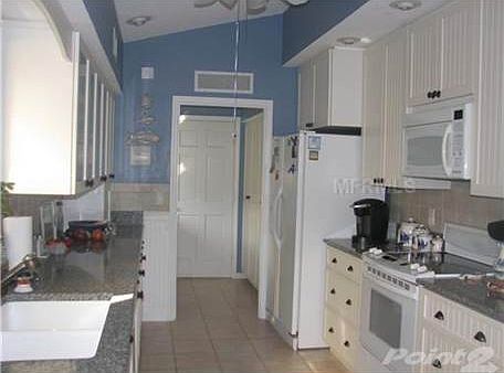 2nd image of 7420 Oak Moss Dr #11