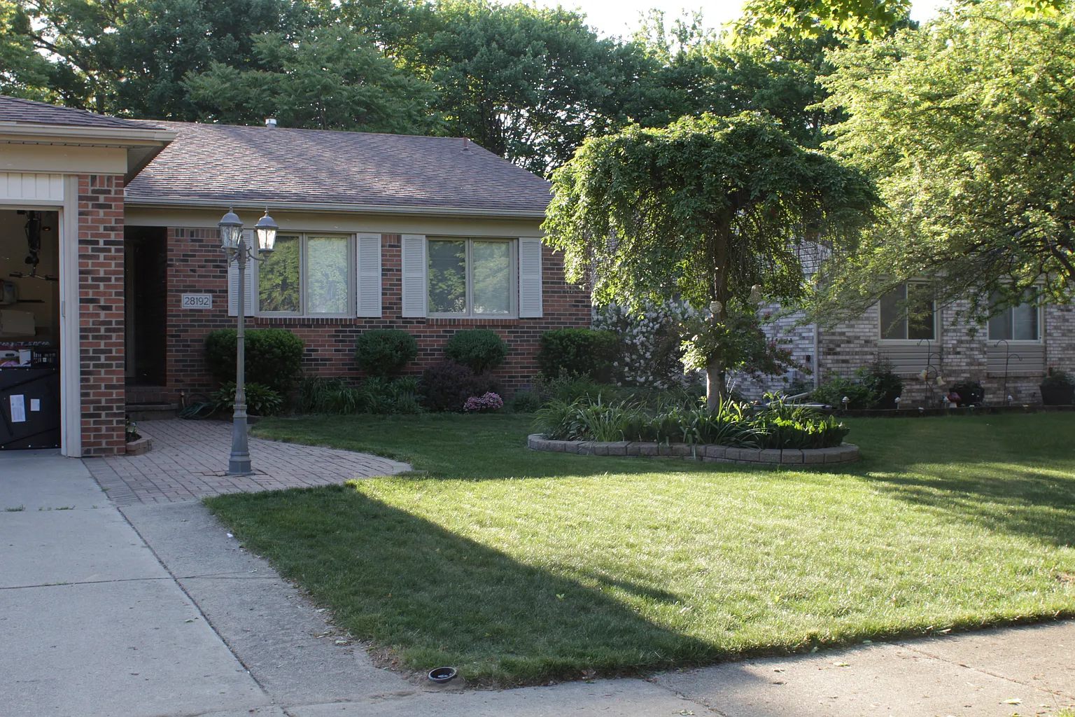 220 14th Pl NE photo 1
