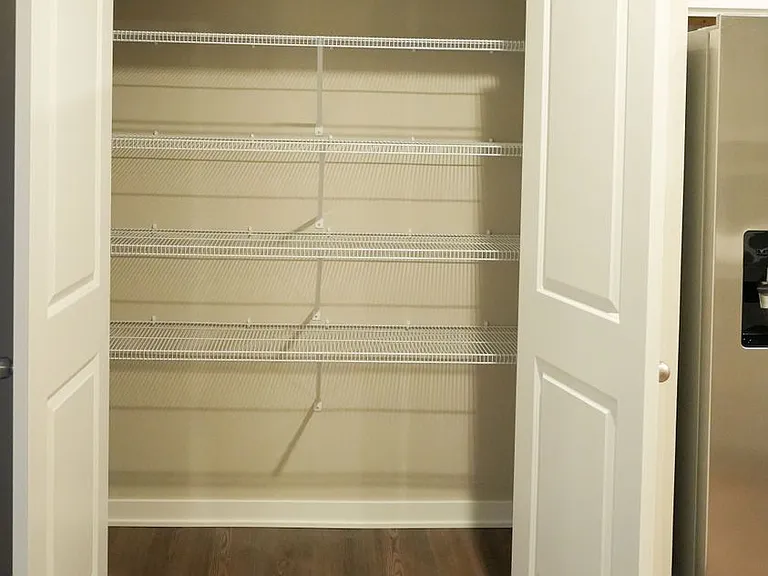 3219 NW Cedarwood Ln — Photo 12