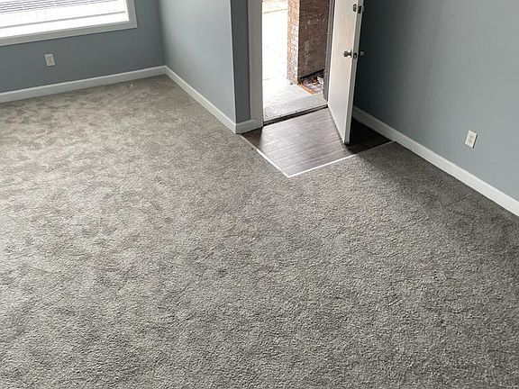 4th image of 3559 Saint Clair St #3555