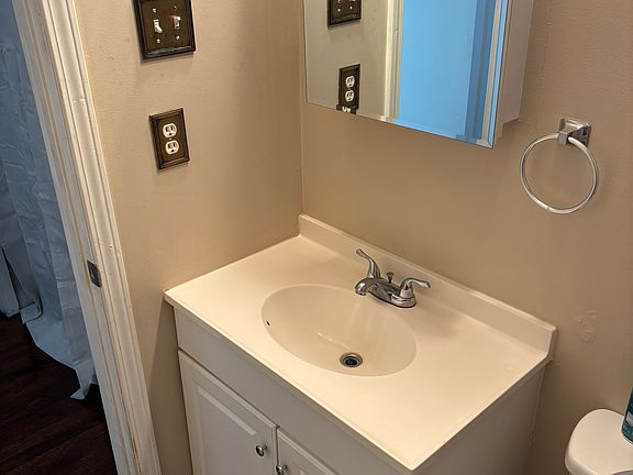 Clean bathroom - labatory