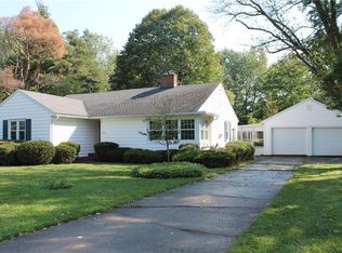 4895 Gothic Hill Rd, Lockport, NY 14094