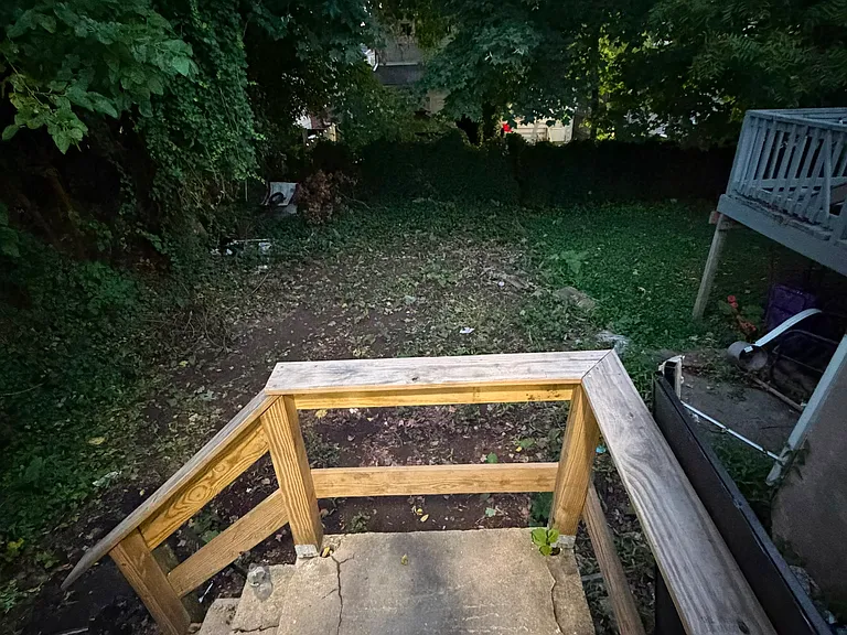 112 Staley Ave — Photo 25