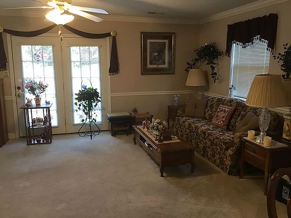 4th image of 1113 Brentwood Way