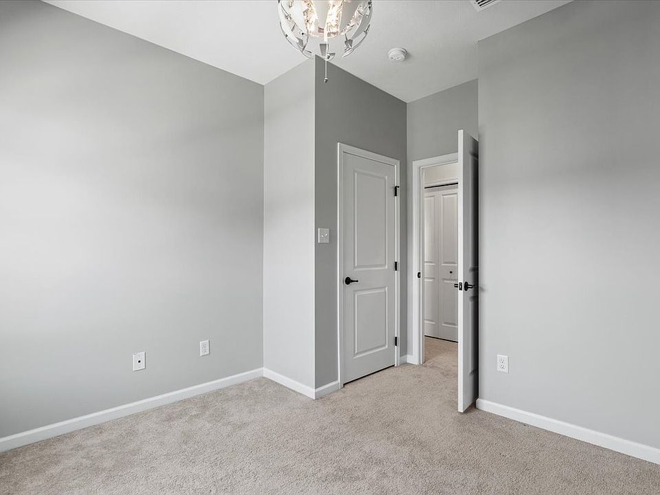 1st image of 150 Curtis Ct