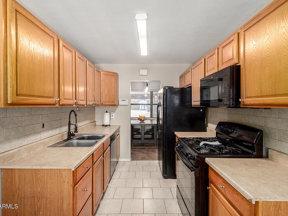 1st image of 504 E LAUREL Drive