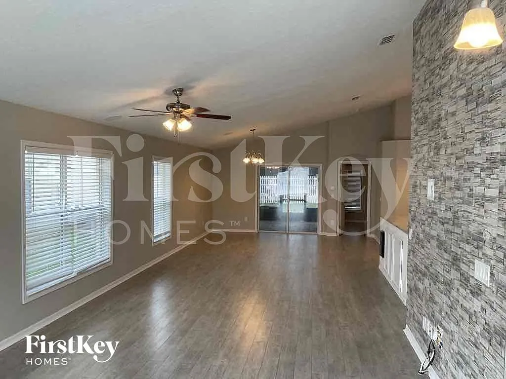 Building Photo - 14140 Sapphire Bay Cir