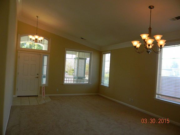 4th image of 850 Hillock Ct
