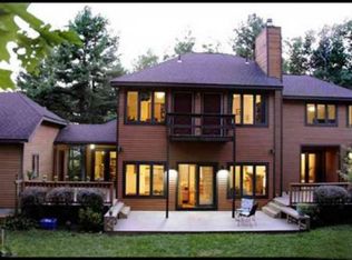 20 Budd Ln, East Greenbush, NY 12061