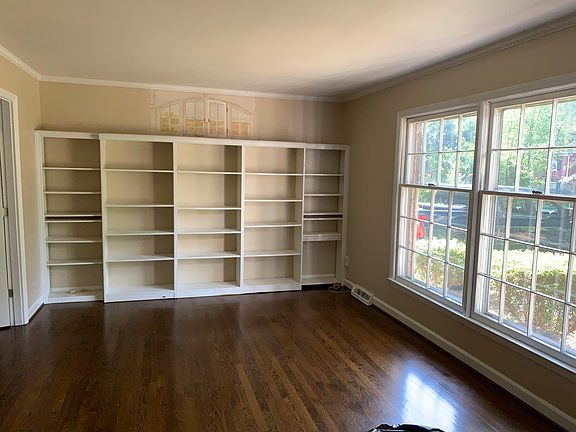 3rd image of 5117 Glenbrier Dr