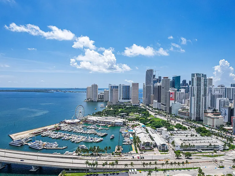 50 Biscayne Blvd #904 — Photo 15