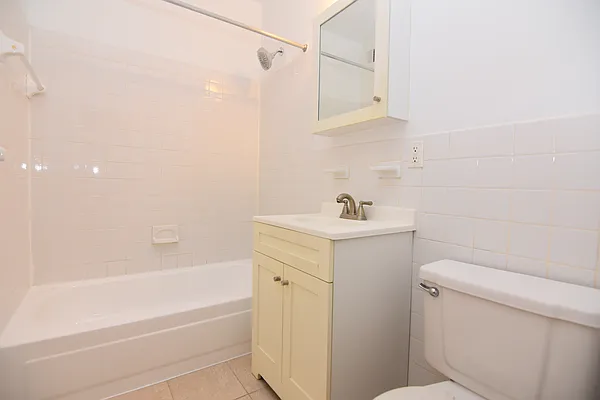 Rented by Bohemia Realty Group | media 17