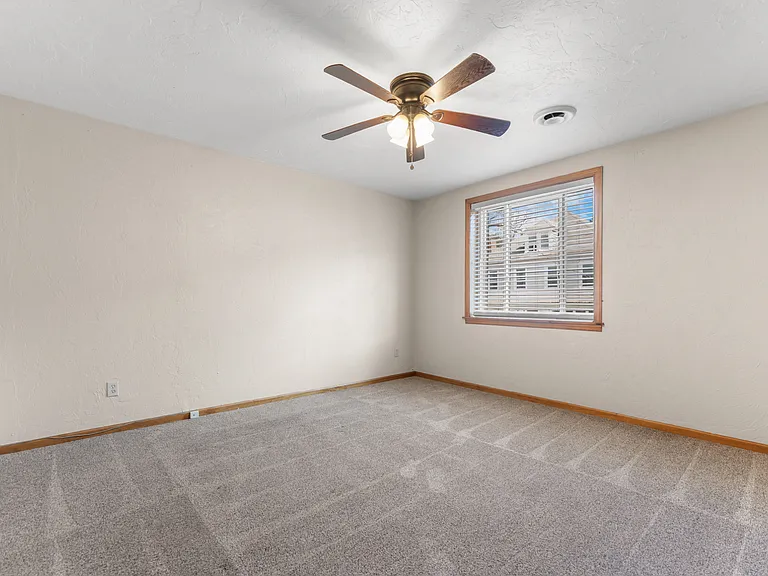 439 Union Ave #2 — Photo 5