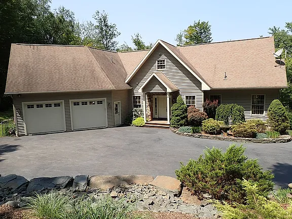 151 Tanbark Dr — exterior photo