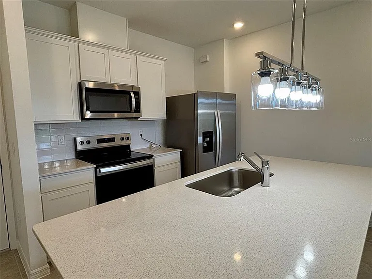 11451 Harborview St — Photo 4