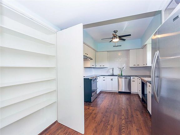 3rd image of 4518 Westway Ave