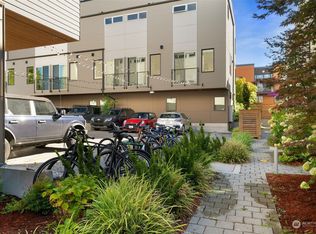 212 18th Ave #E, Seattle, WA 98122