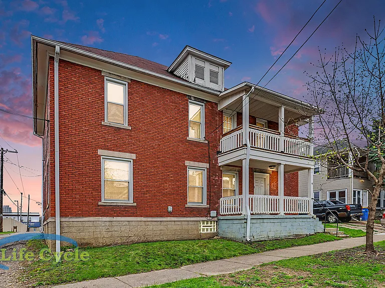 18 Indiana Ave SW — Photo 2