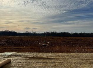 8 Bear Bryant Dr, Athens, AL 35613